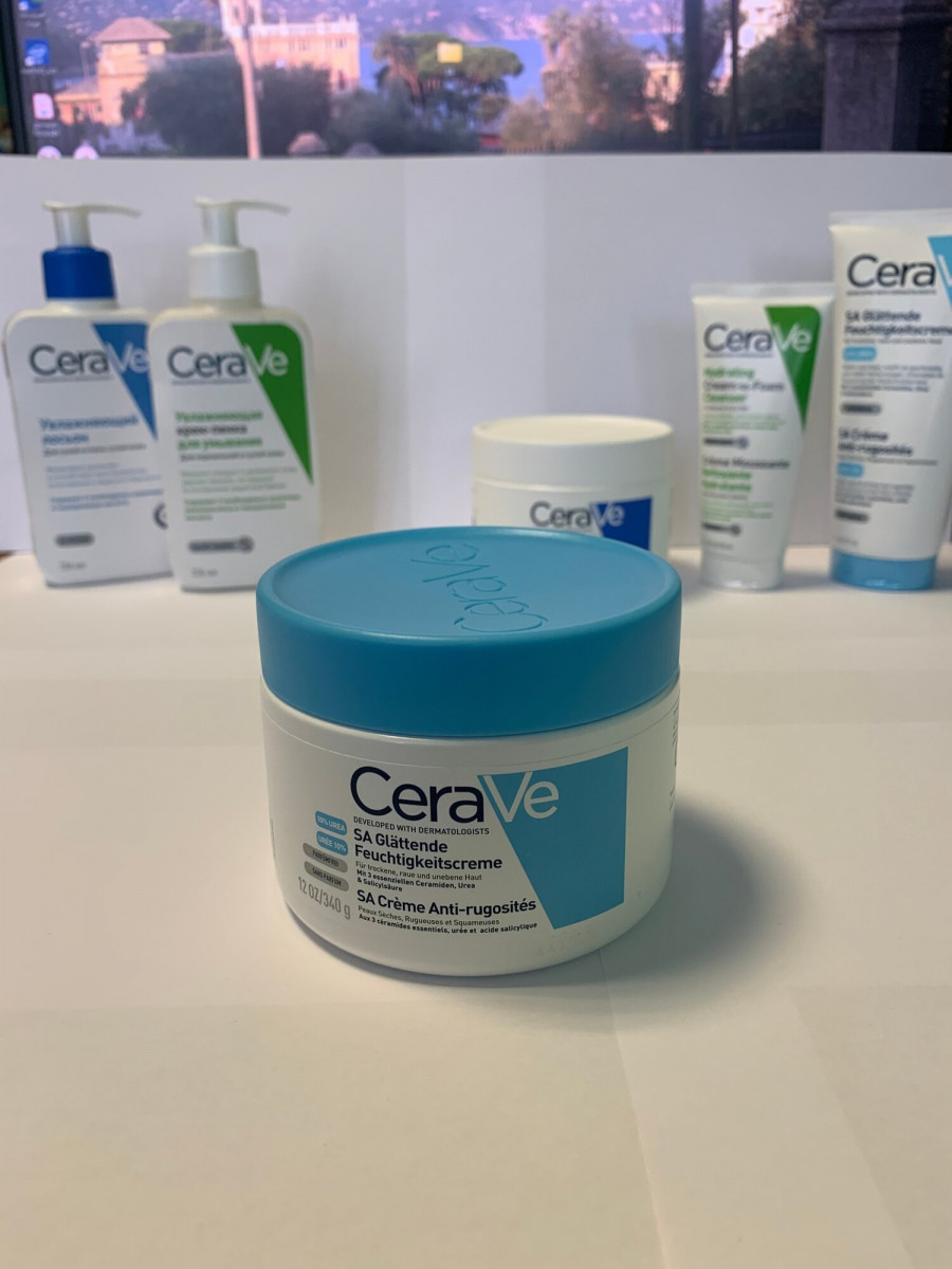 CeraVe Крем для тела SA смягчающий, огрубевшей и неровной кожи 340мл CeraVe Крем для тела SA смягчающий, огрубевшей и неровной кожи 340мл